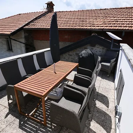 Nyaraló Rustico Casa Marie Mit Seeblick-dachterasse