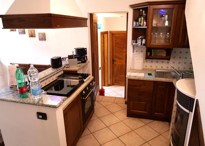Rustico Casa Marie Mit Seeblick-dachterasse Nyaraló