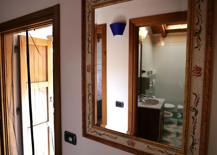 Nyaraló Rustico Casa Marie Mit Seeblick-dachterasse Vercana
